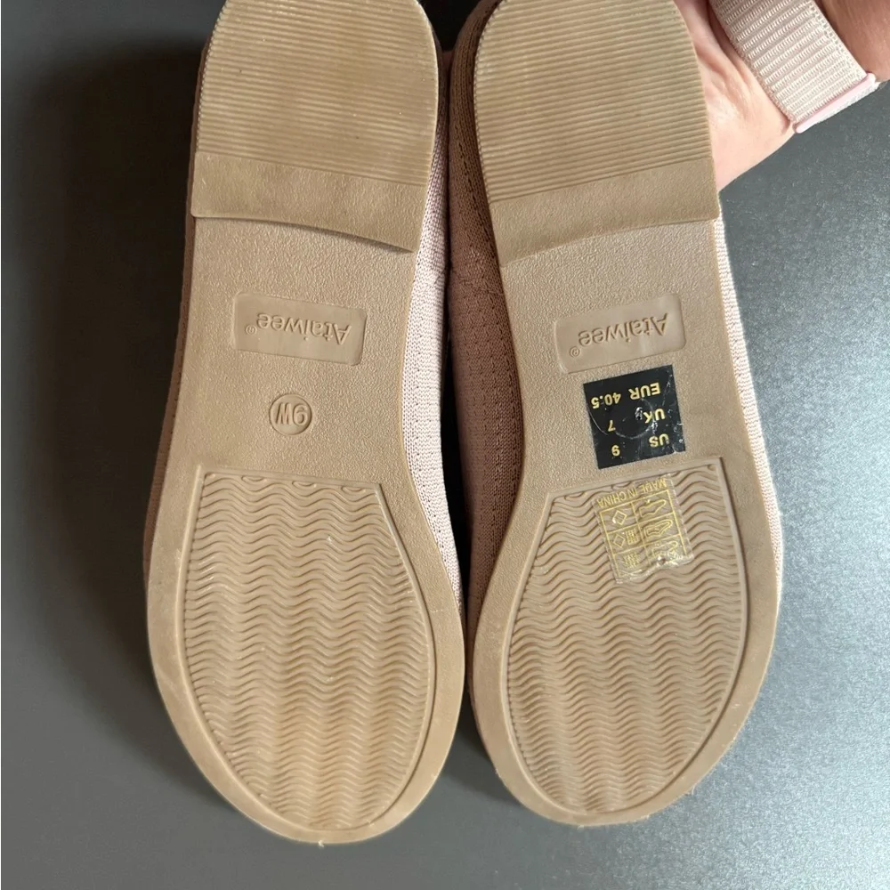 Ataiwee Women's Pink Slip-On Loafers